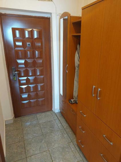 Garsonieră decomandată în Craiovei