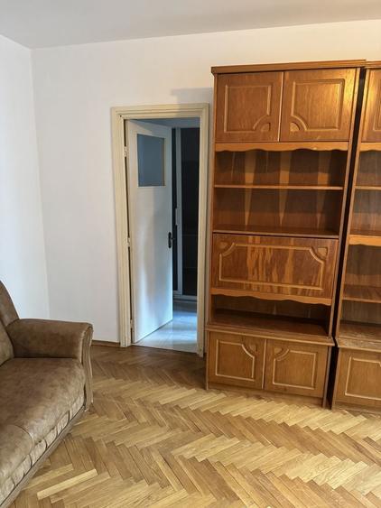 Apartament cu 2 camere nedecomandat în Țiglina 1