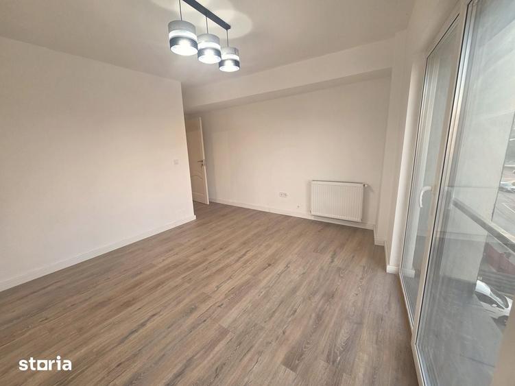 Apartament cu 3 camere decomandat în Dâmbul Rotund
