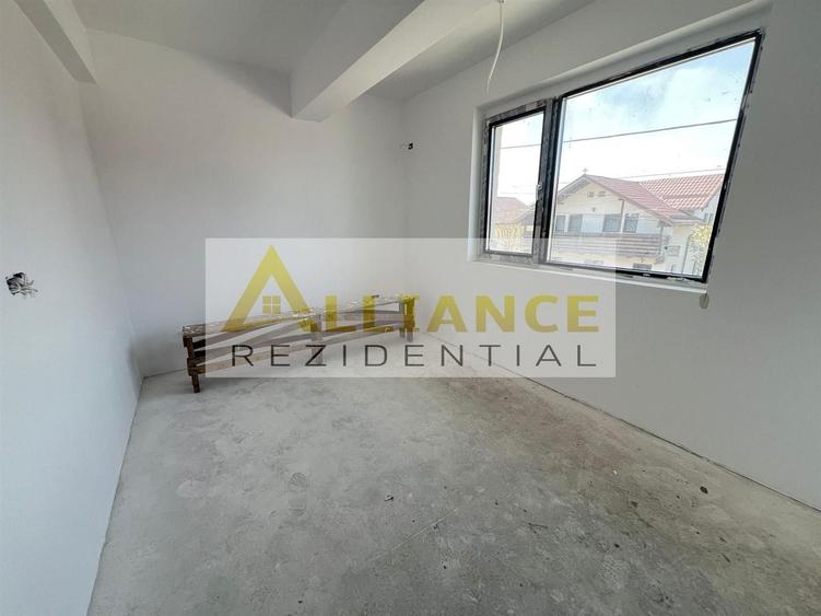 Vila Individuala - 5 camere-3 bai-Strada Miorita-500 M  de STV - 18