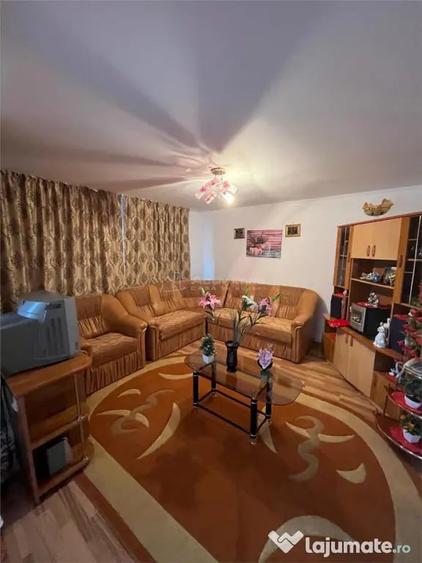 Casă cu 3 camere cu Teren 370 Mp în Smârdan
