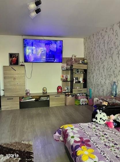 Vand casa sau schimb cu apartamnet in zona blocuri Liliesti Baicoi - 1
