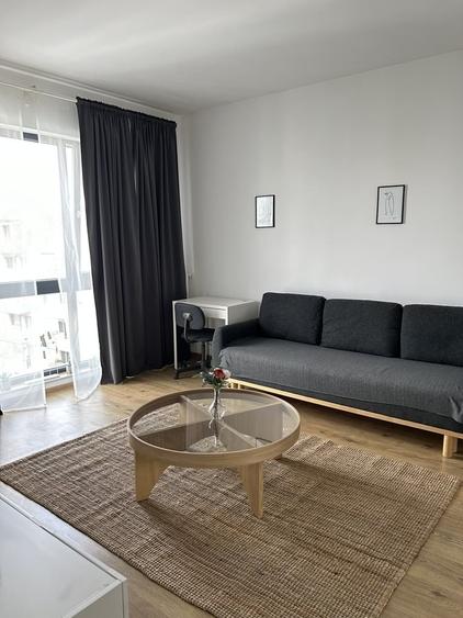 Apartament cu 2 camere decomandat în Parcul Carol
