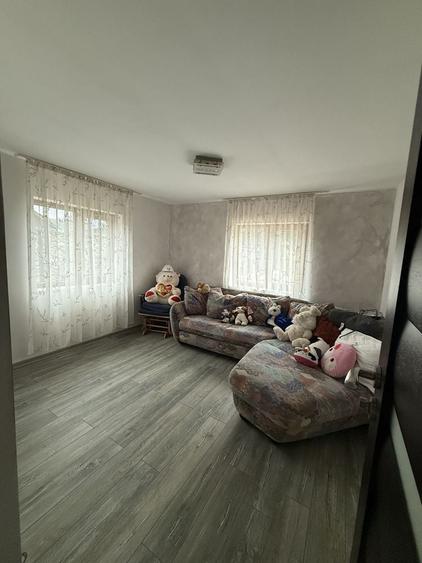 Casă cu 4 camere cu Teren 600 Mp în Bughea de Jos