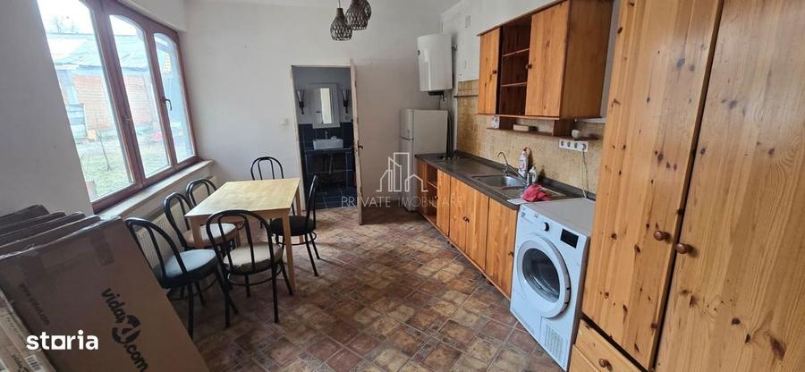 Apartament cu 5 camere în Central