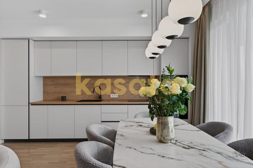 Apartament cu 4 camere semidecomandat în Pipera