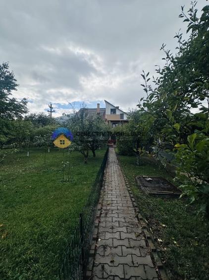Casă individuală cu 6 camere cu Teren 1584 Mp în Nord-Est