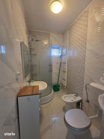Inchiriez apartament deosebit, zona Podgoria - 2