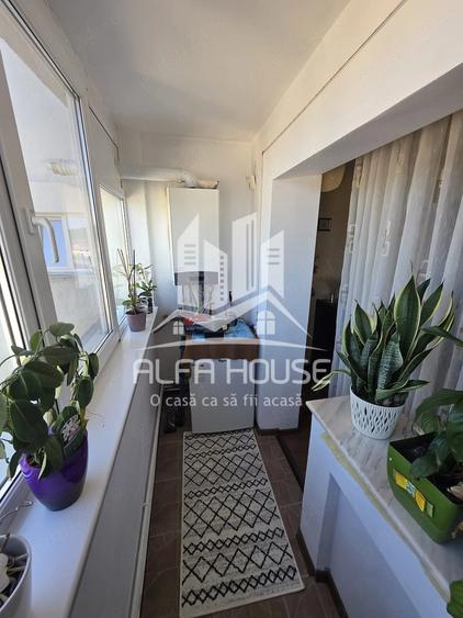 Apartament cu 3 camere semidecomandat în Govândari