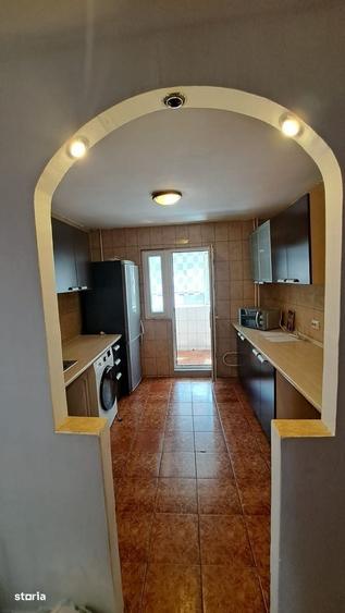 Apartament cu 3 camere decomandat în Crângași