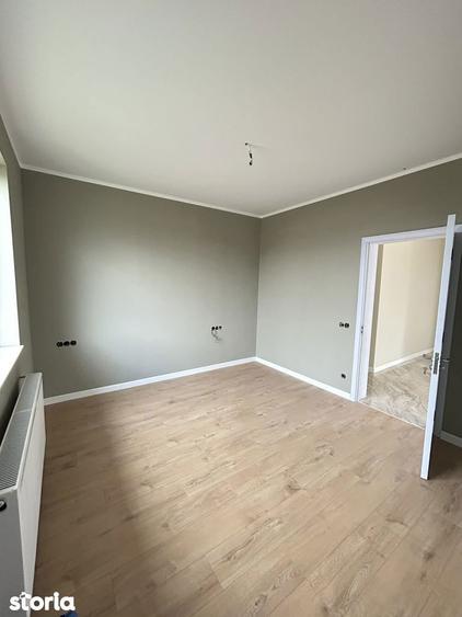 Casă cu 4 camere cu Teren 476 Mp în Central