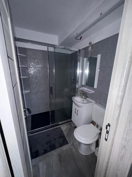 Apartament cu 2 camere semidecomandat în Brâncoveanu