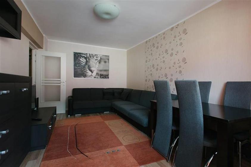 Apartament cu 2 camere decomandat, mobilat în Răcădău