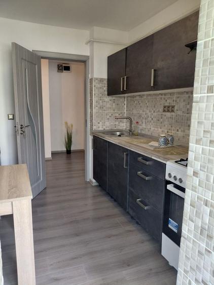 Apartament cu 2 camere decomandat, mobilat în Mazepa 2