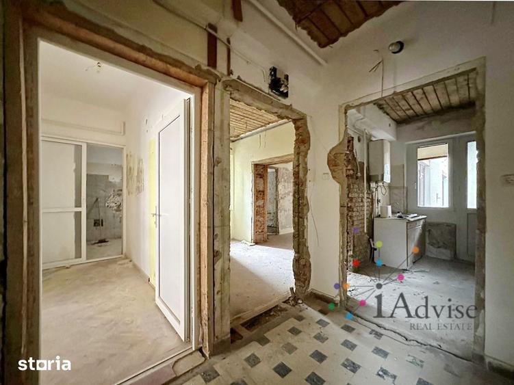 Apartament cu 4 camere în Centrul Istoric