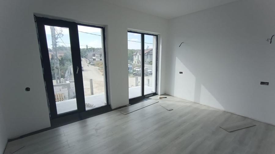 Casă individuală cu 4 camere cu Teren 450 Mp în Braniște (Podari)