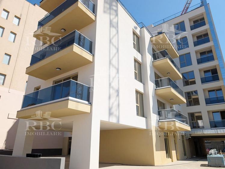 Apartament cu 4 camere semidecomandat în Semicentral