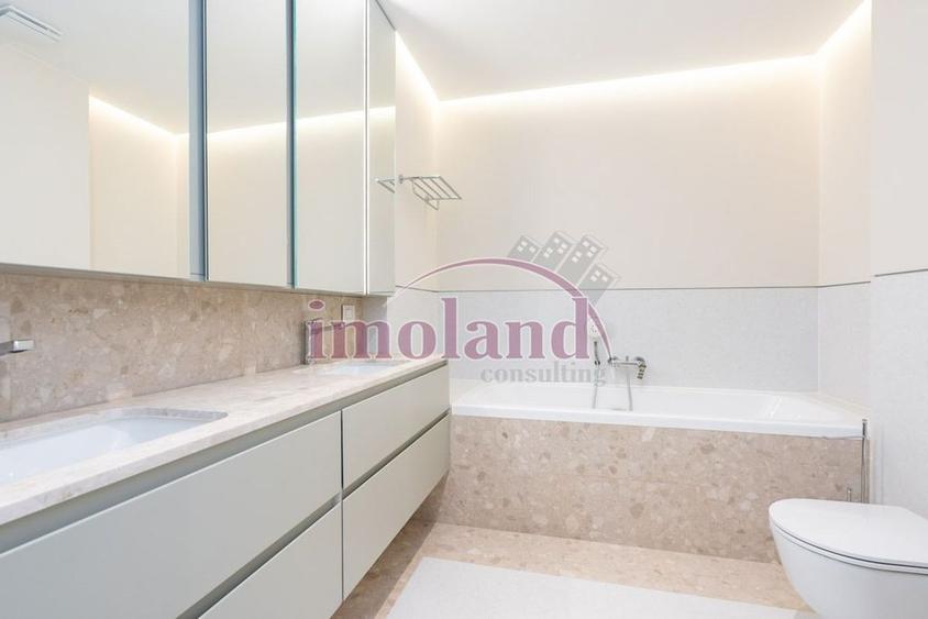 Apartament cu 4 camere decomandat în Dorobanți