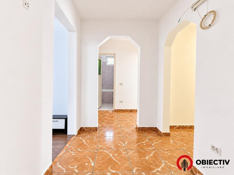 Apartament cu 3 camere decomandat în Dărmănești