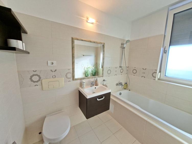 Apartament cu 3 camere decomandat, mobilat în Braytim