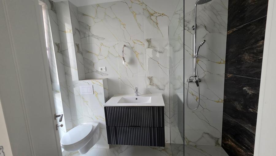 Duplex cu 5 camere cu Canalizare în Dumbrăvița