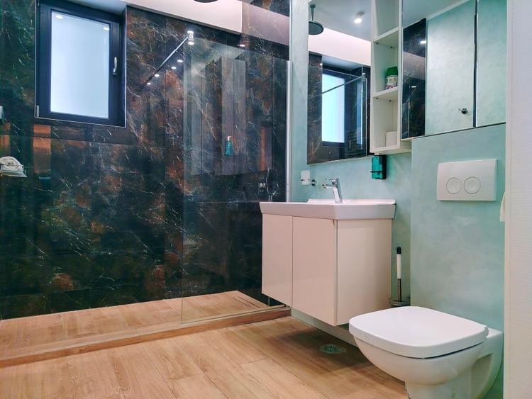 Apartament cu 2 camere decomandat, mobilat în Mamaia
