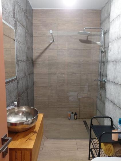 Apartament cu 2 camere decomandat în Bucium