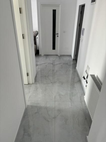 Apartament cu 3 camere decomandat în Micro 6