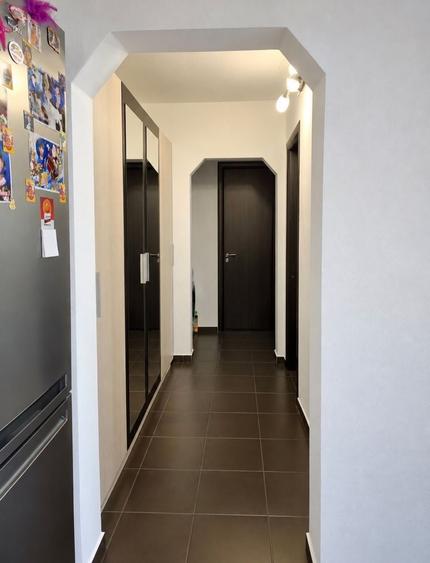 Apartament cu 3 camere decomandat în Lipovei