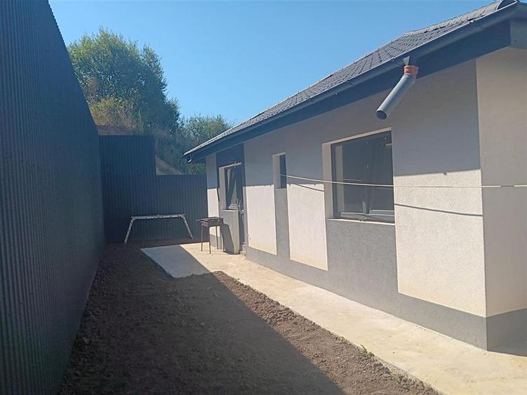 LA CHEIE! Visan Barnova CASA parter 100mp TEREN 400mp toate utilitatile - 5