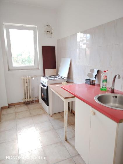 Garsonieră decomandată în Drumul Taberei