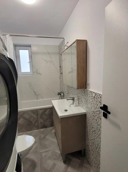 Apartament cu 2 camere semidecomandat în Florești