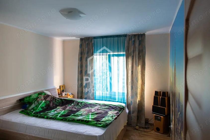 Casă cu 6 camere cu Teren 517 Mp în Dumbrava (Ciugud)