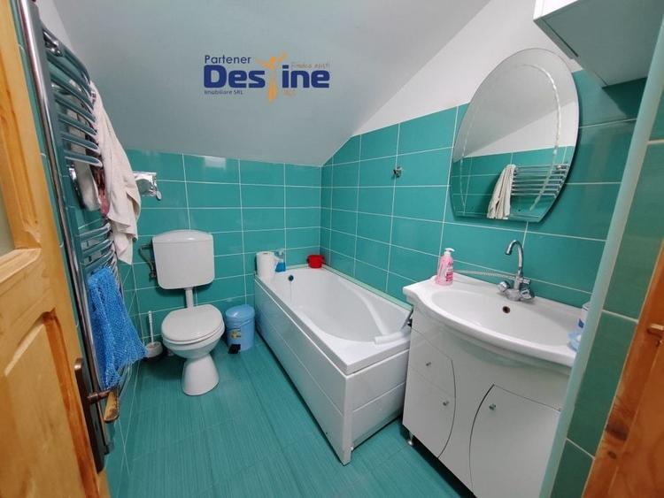 Casă individuală cu 6 camere cu Canalizare în Copou