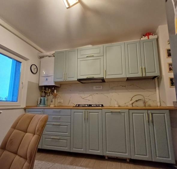 Apartament cu 2 camere decomandat în Podul de Fier
