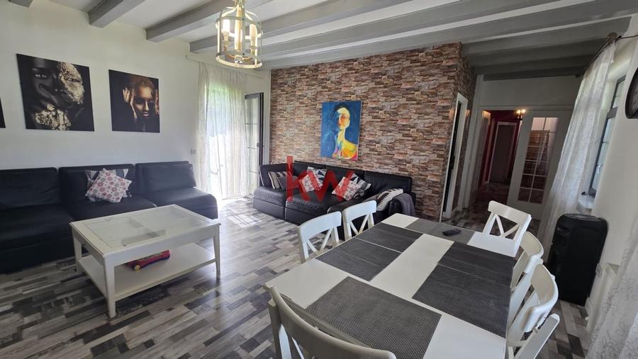 Casă individuală cu 5 camere cu Canalizare în Ursoaia