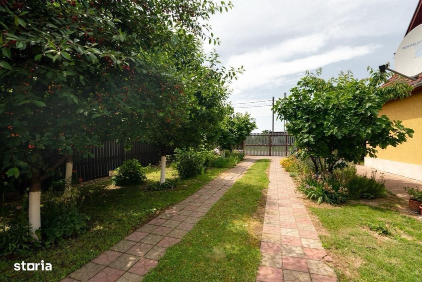 Casă cu 3 camere cu Teren 700 Mp în Central