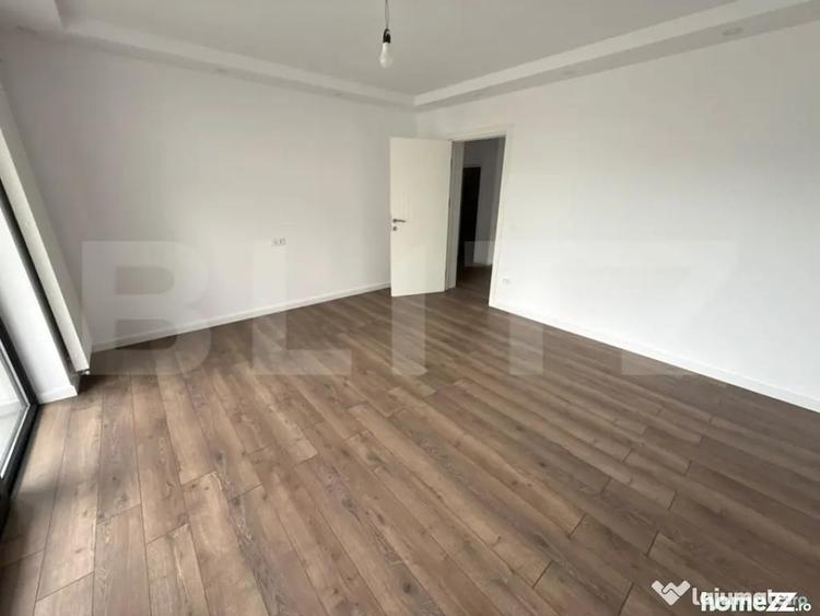 Casă cu 5 camere cu Teren 642 Mp în Mihai Bravu