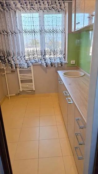 Apartament cu 2 camere decomandat în Trivale