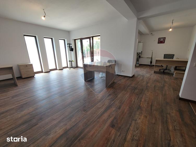 Spațiu comercial, de 116 mp, în Odăi
