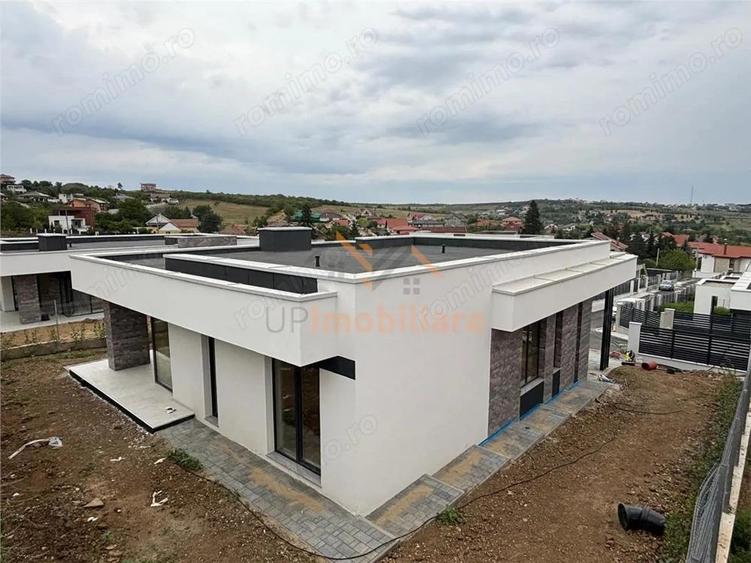 Casă cu Teren 579 Mp în Dealuri Oradea