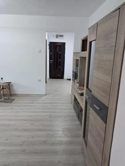 Apartament cu 2 camere semidecomandat în Obor