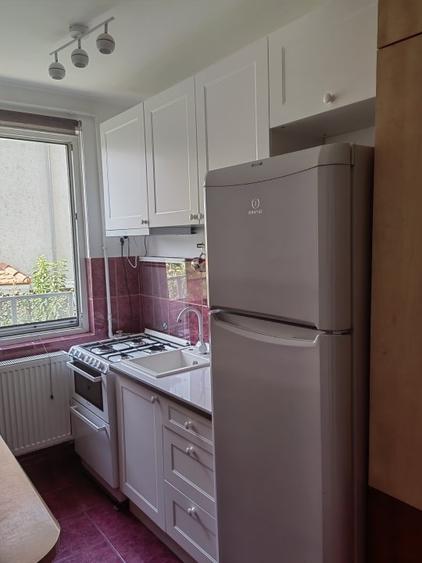 Garsonieră decomandată, mobilată în Calea Călărașilor