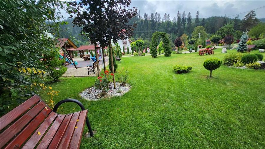 Hotel/Pensiune, de 1,800 mp, în Sucevița