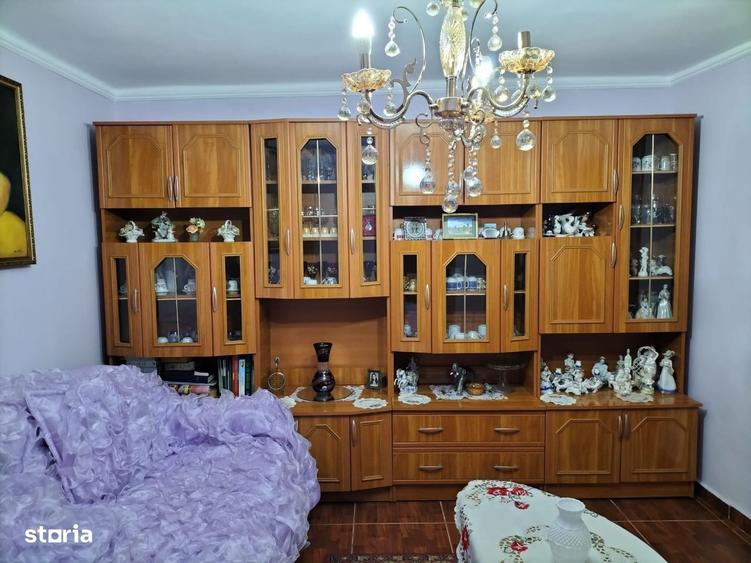 Casă cu 1 camere cu Canalizare în Central