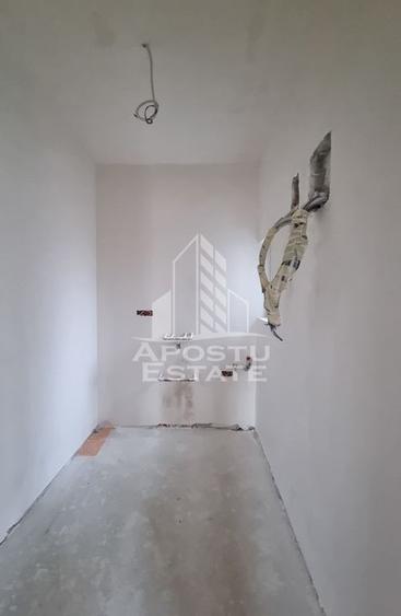 Casă cu 4 camere cu Teren 355 Mp în Giarmata
