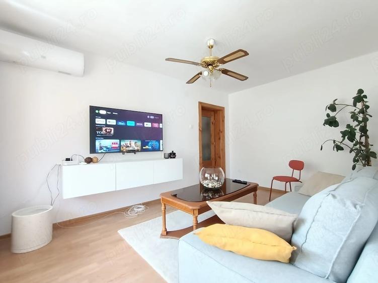 Apartament cu 3 camere semidecomandat, mobilat în Central