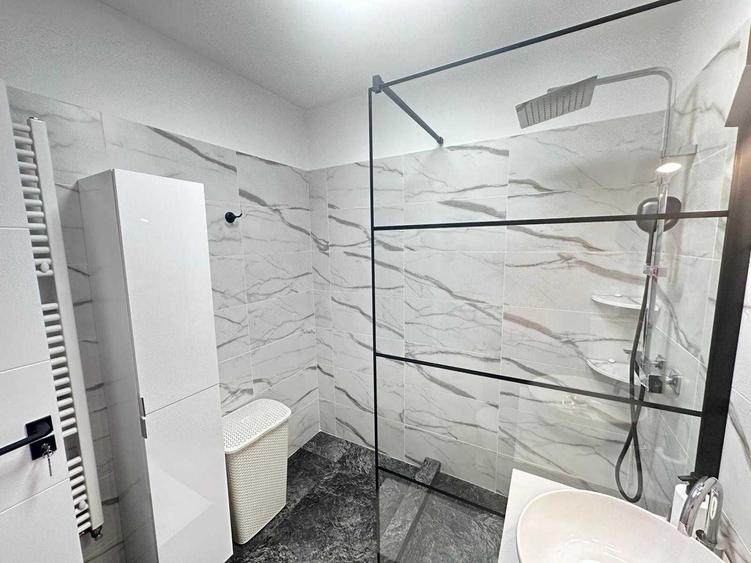 Apartament cu 2 camere decomandat în Tineretului