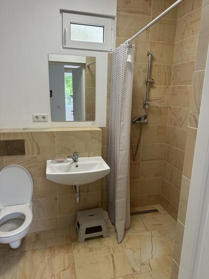 Casă cu 3 camere în Central