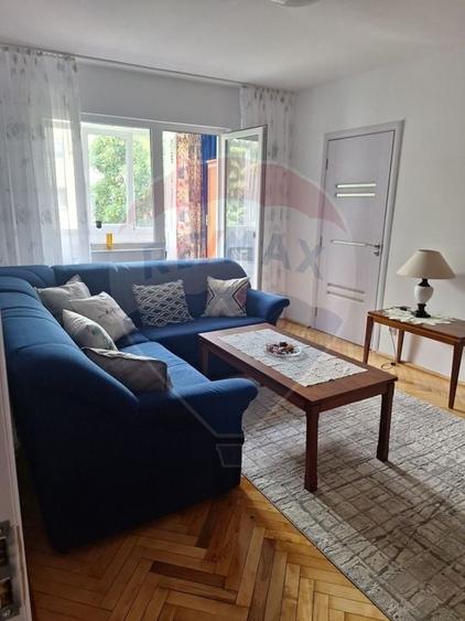 Apartament cu 2 camere semidecomandat, mobilat în Aurel Vlaicu